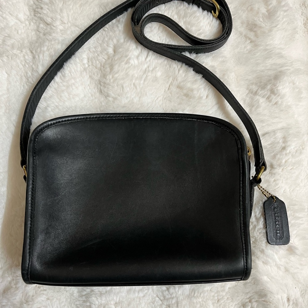 Vintage COACH #9087 Metropolis Zip Black Leather Crossbody Bag Size 9x7x3
